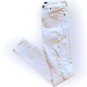 Express Jeans Women Size 2R Color White Skinny Legging style MidRise Distressed